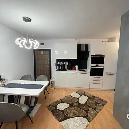 Apartment Luxury In 